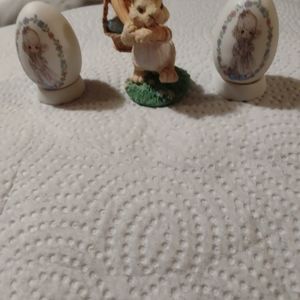 BRAND NEW!!! ENESCO CORPORATION. PRECIOUS MOMENTS. THREE EASTER MINI FIGERINES.